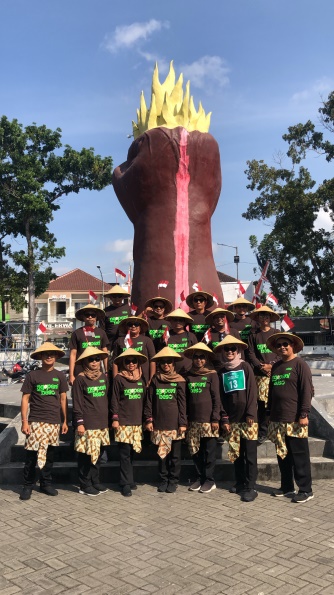 DPMD Kabupaten Lumajang Kompak Ikuti Lomba Gerak Jalan PBB